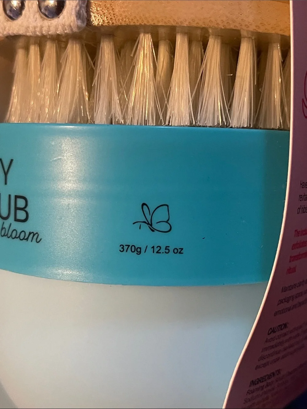 Coconut Bloom Body Scrub & Brush Set - Blue - Picture 4 of 4